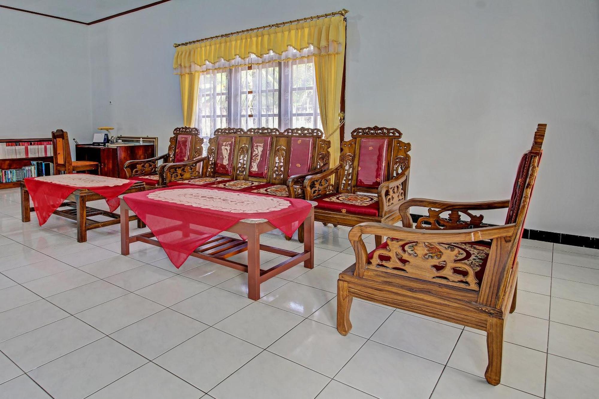 Spot On 91214 Desa Wisata Pandean Hotell Trenggalek Exteriör bild